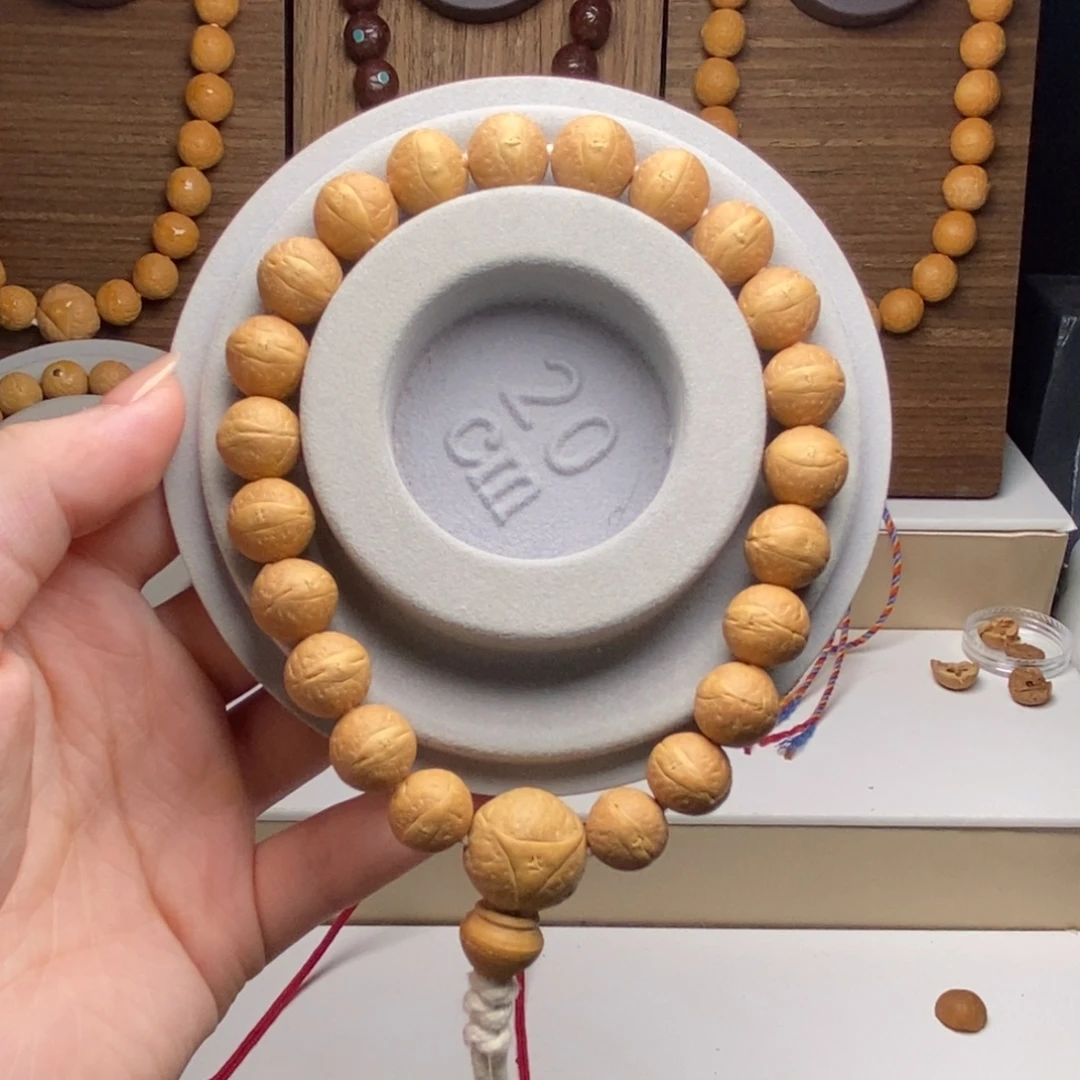 吊坠凤眼菩提12素串