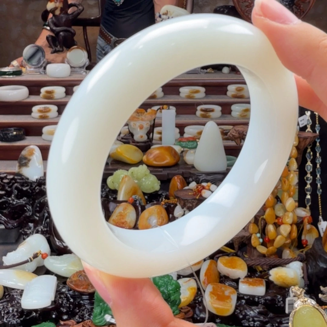 立***S和田玉（白玉）手镯未镶嵌