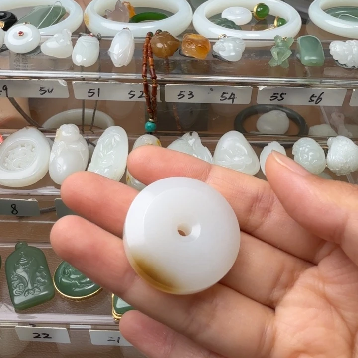 和田玉未镶嵌颈饰新疆和田且末糖平安扣