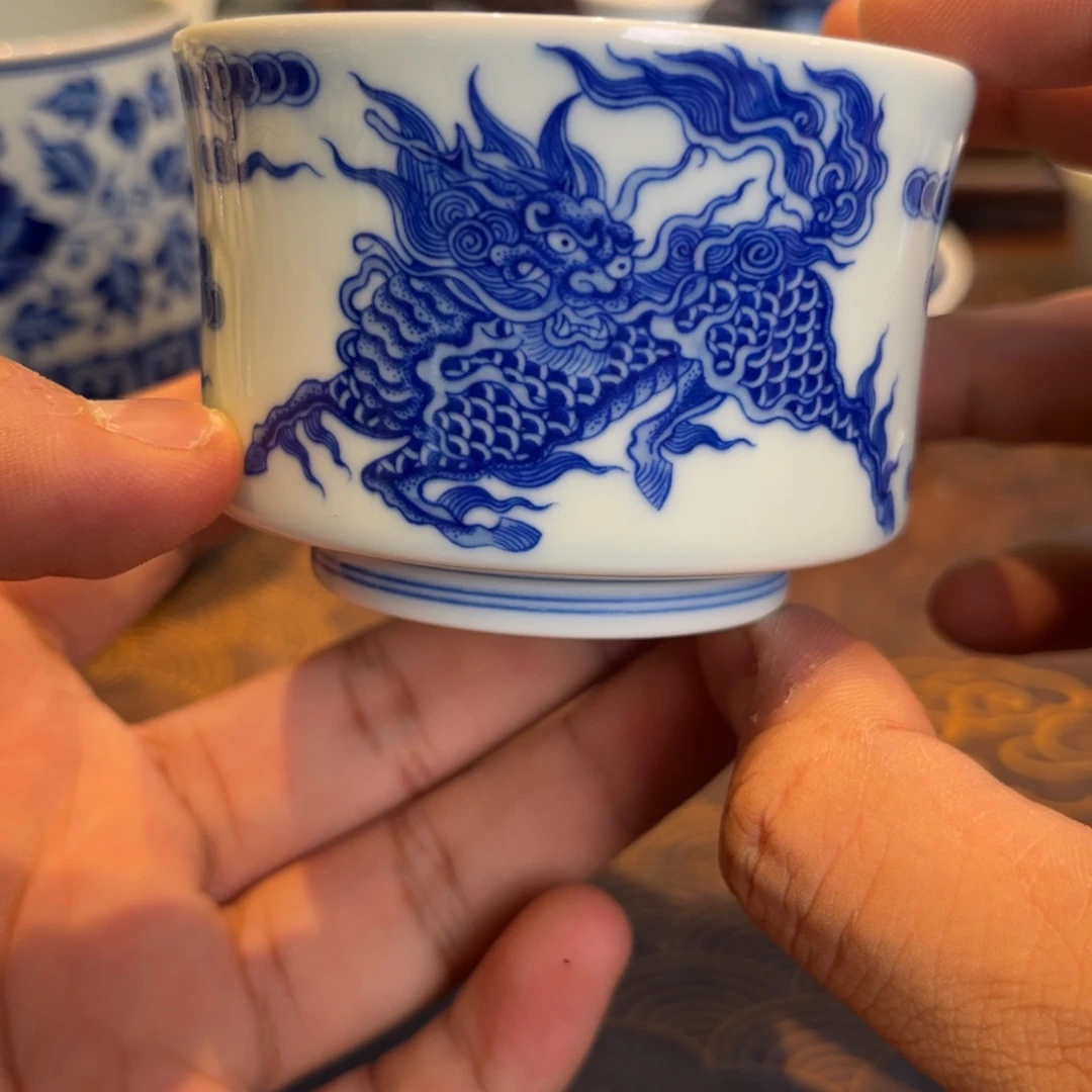 青花麒麟主人杯一只