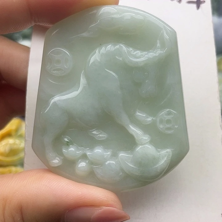 翡翠未镶嵌颈饰天然翡翠