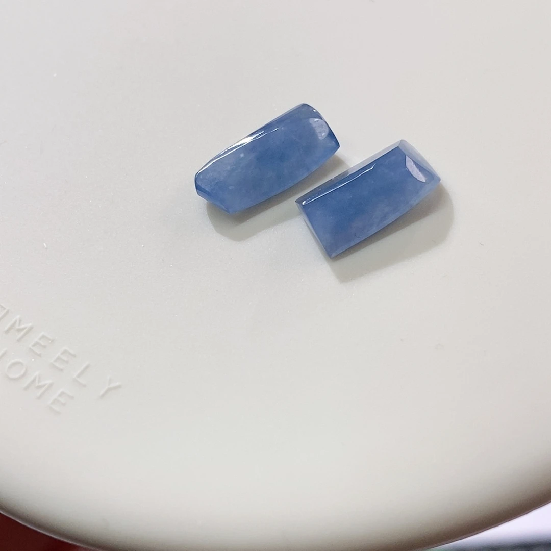 翡翠裸石高冰蓝随行