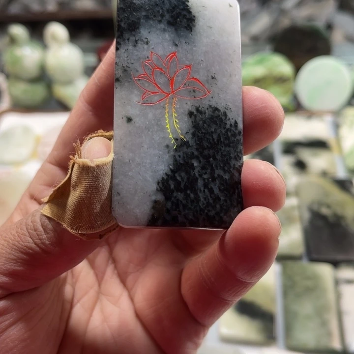 独山玉颈饰未镶嵌葫*