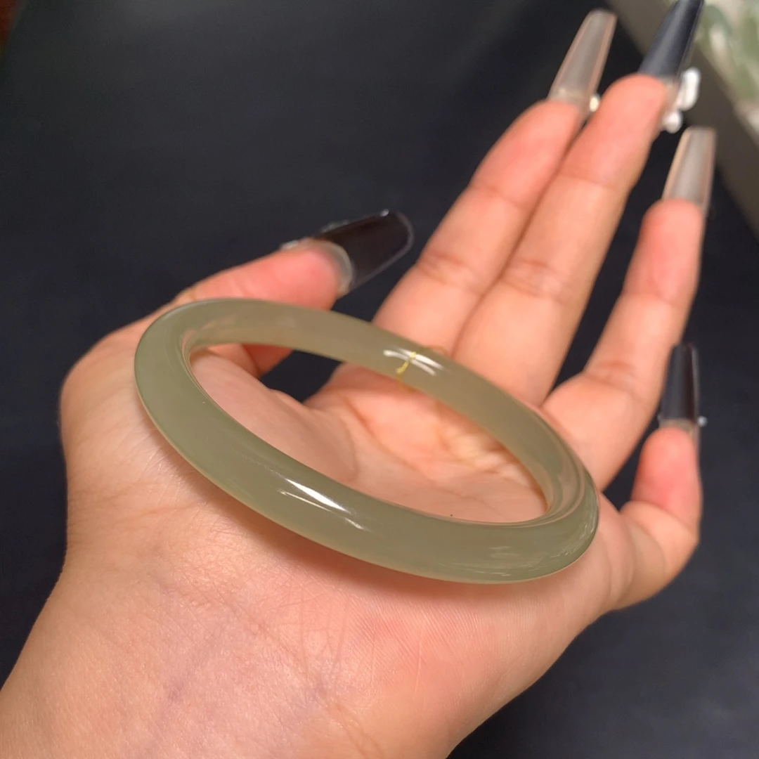 未镶嵌手镯和田玉57