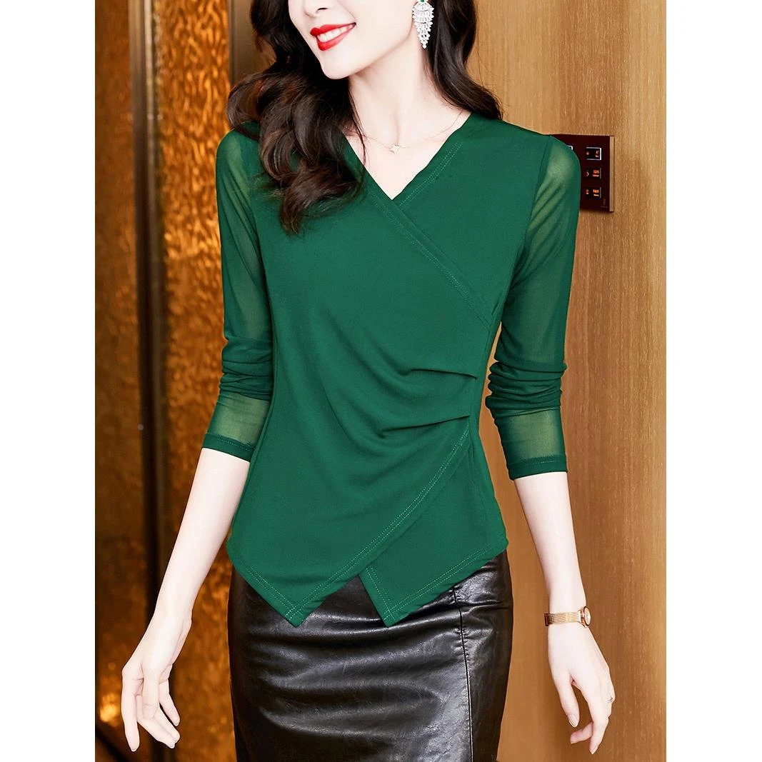 黑色交叉V领网纱t恤女长袖打底衫2025新款春秋不规则显瘦上衣洋气
