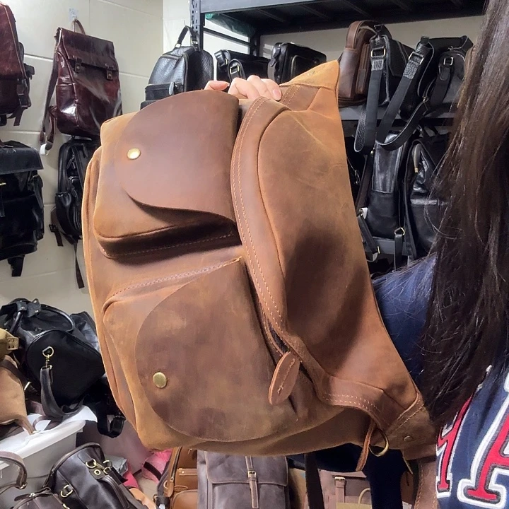 头层牛皮斜挎机车包