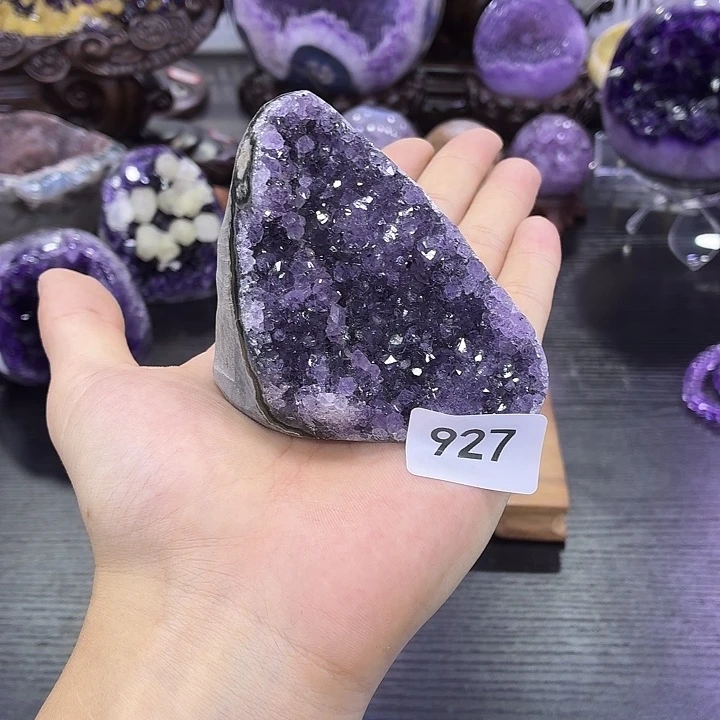 未镶嵌水晶大型摆件（非配饰）