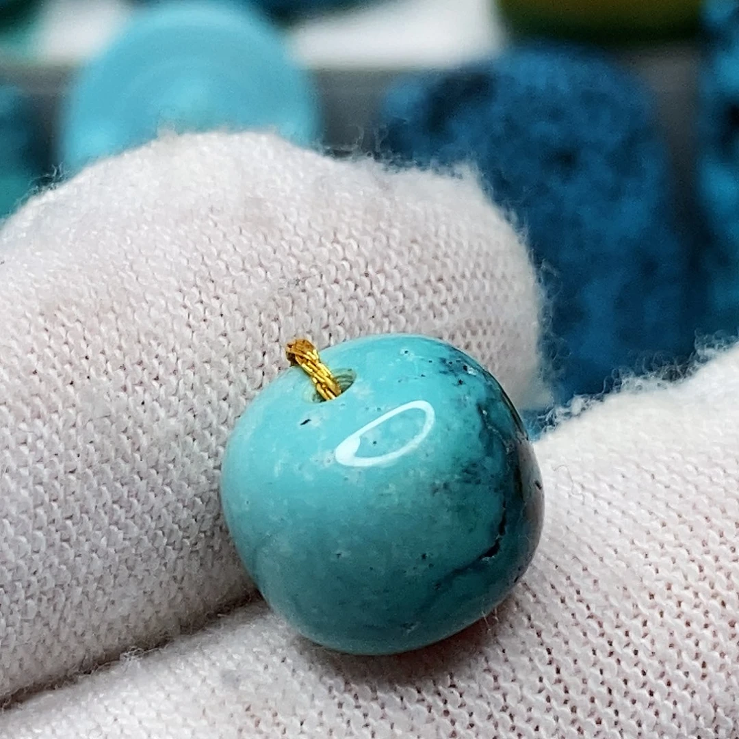 绿松石未镶嵌天然原矿 带武汉地大证书