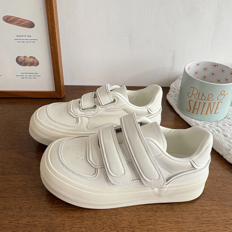 魔术贴板鞋女丑萌2025春夏季透气新款chic小众设计学生小白鞋百搭