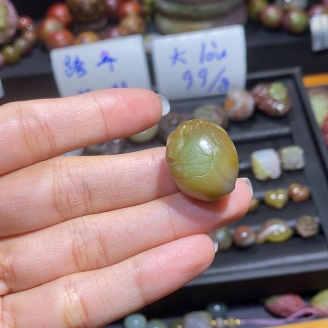 【闪购商品】未镶嵌手链玛瑙/玉髓桃子