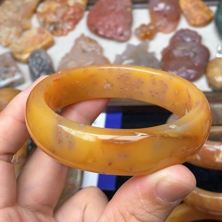 硅化珊瑚（珊瑚玉）手镯未镶嵌54.5