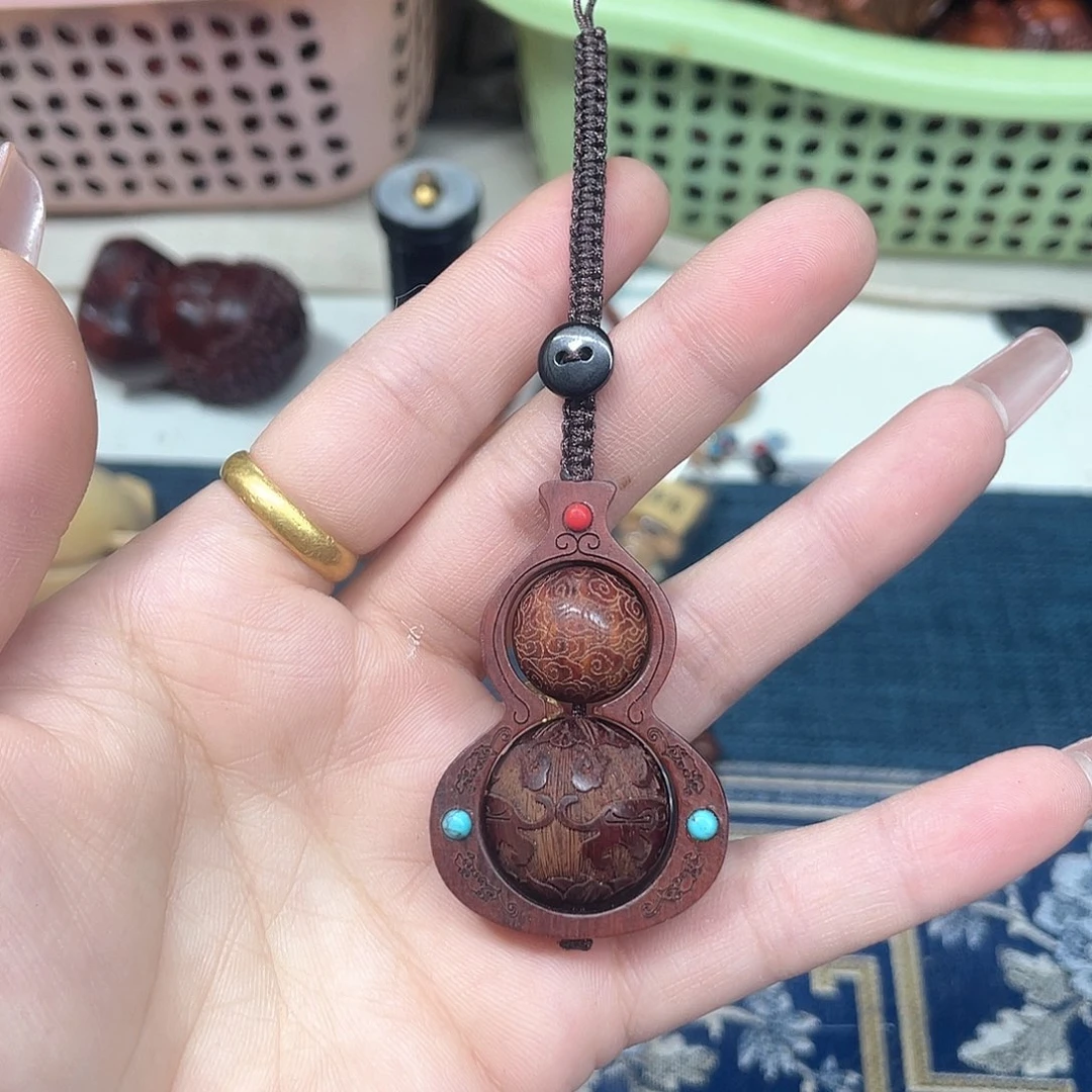 维腊木（绿檀）无事牌