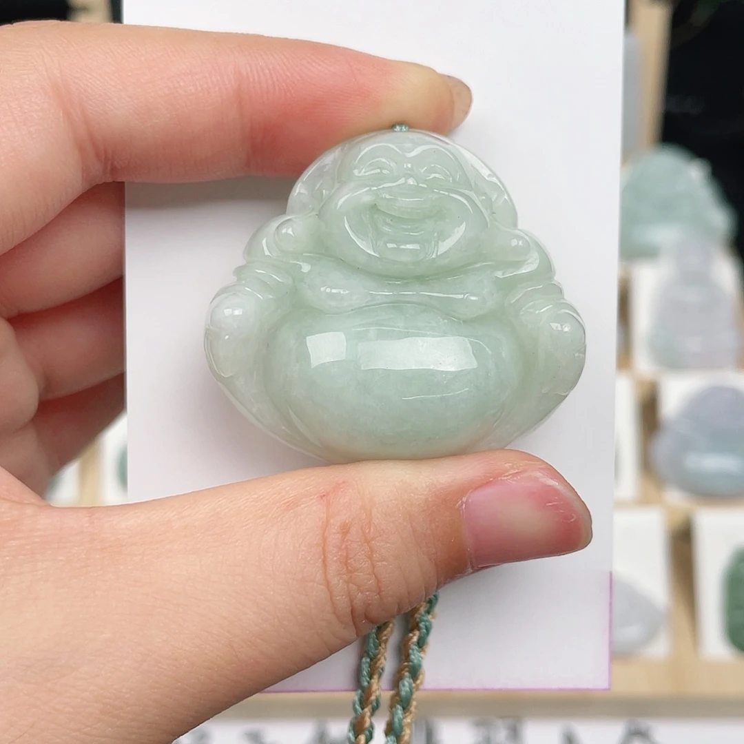 翡翠未镶嵌颈饰佛公