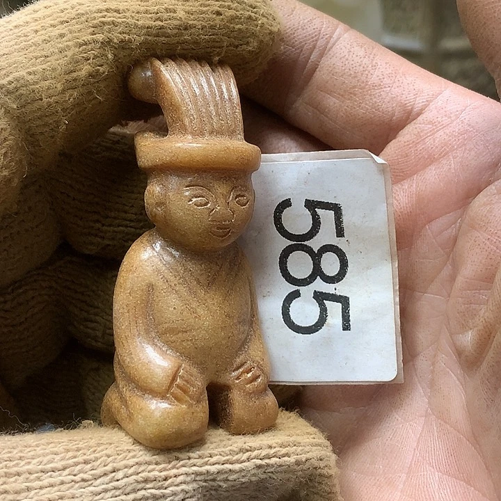 未镶嵌和田玉挂件