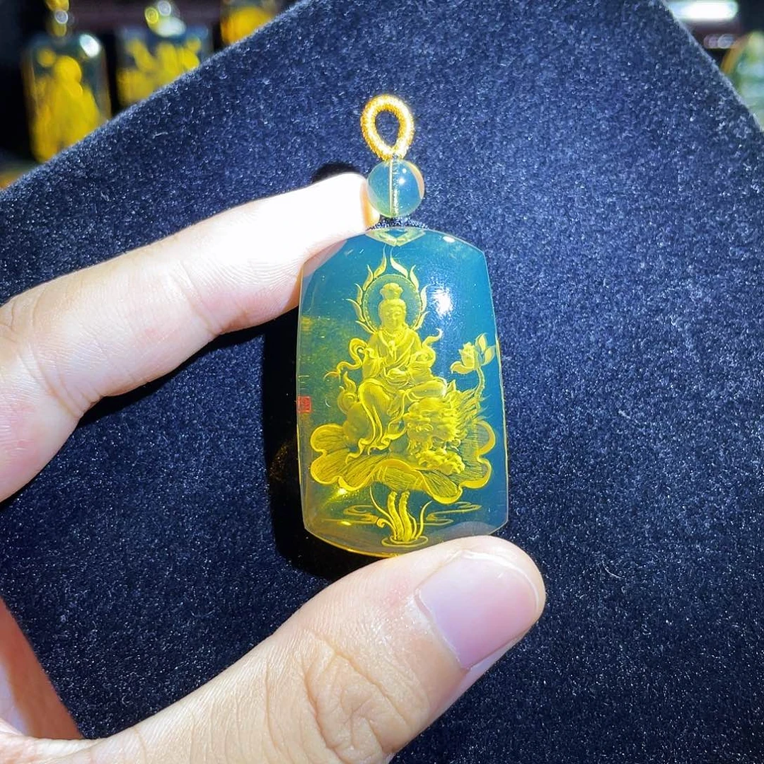 琥珀颈饰未镶嵌蓝珀文殊菩萨阴雕吊坠