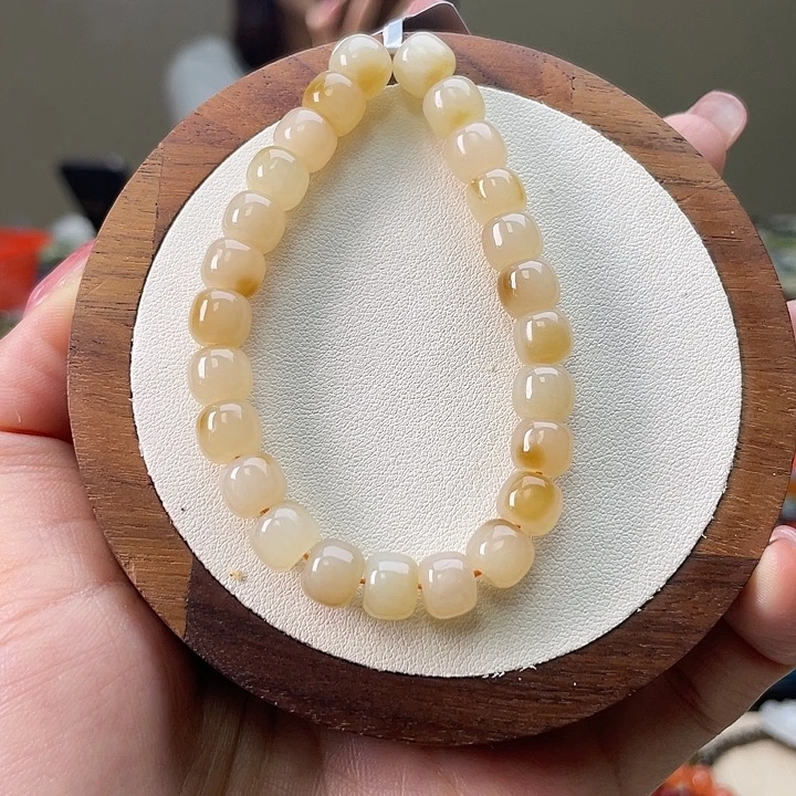 和田玉未镶嵌手链A60卡8