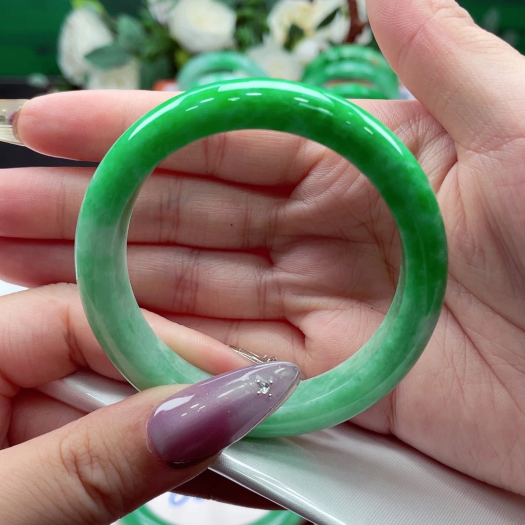 未镶嵌手镯翡翠翡翠