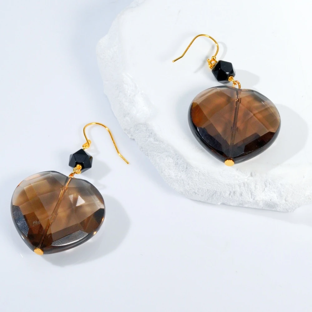 时尚个性版多切面心型茶色水晶耳饰（多样性发一对）