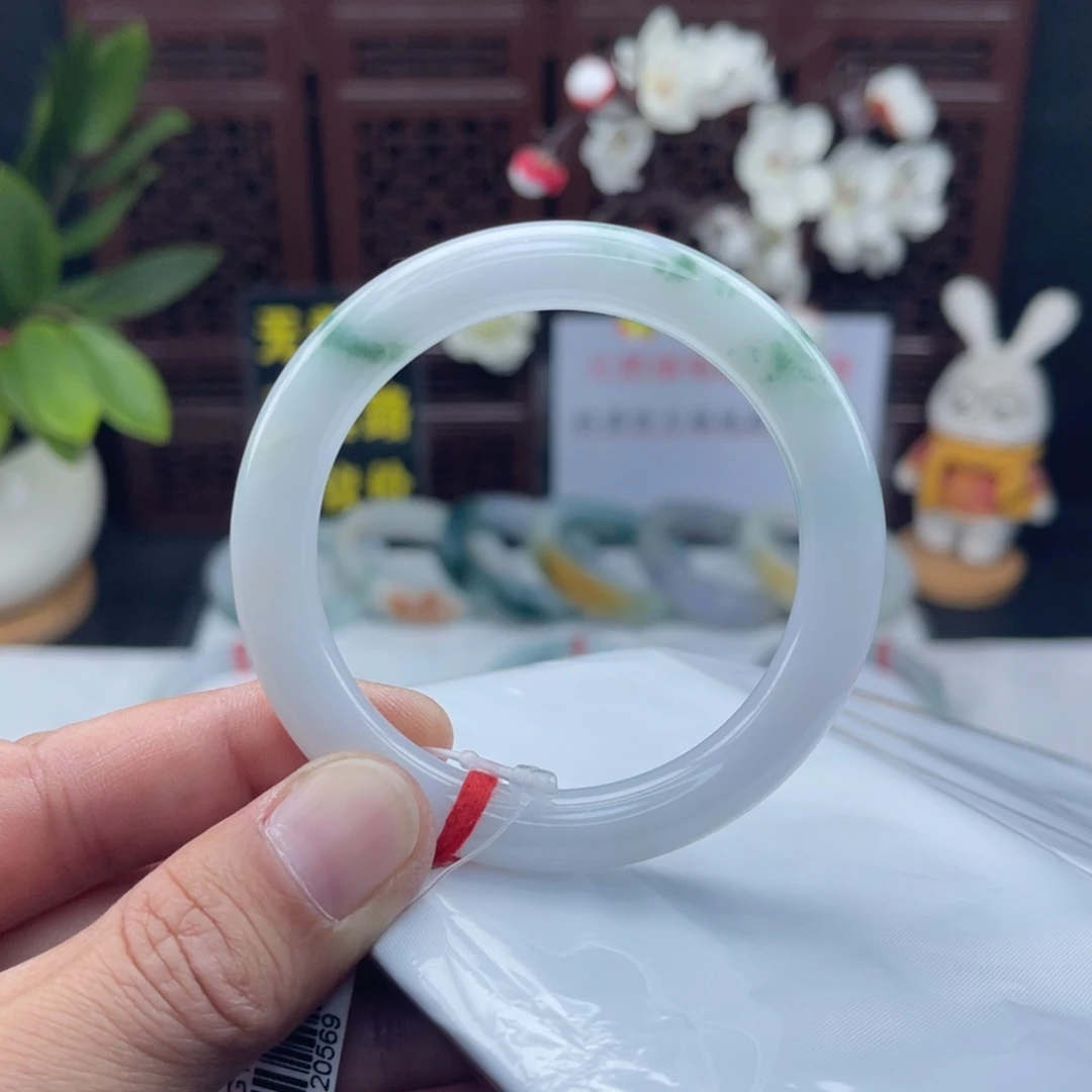 翡翠未镶嵌把件52圆条