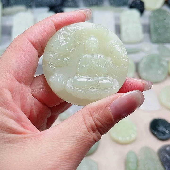 和田玉未镶嵌颈饰