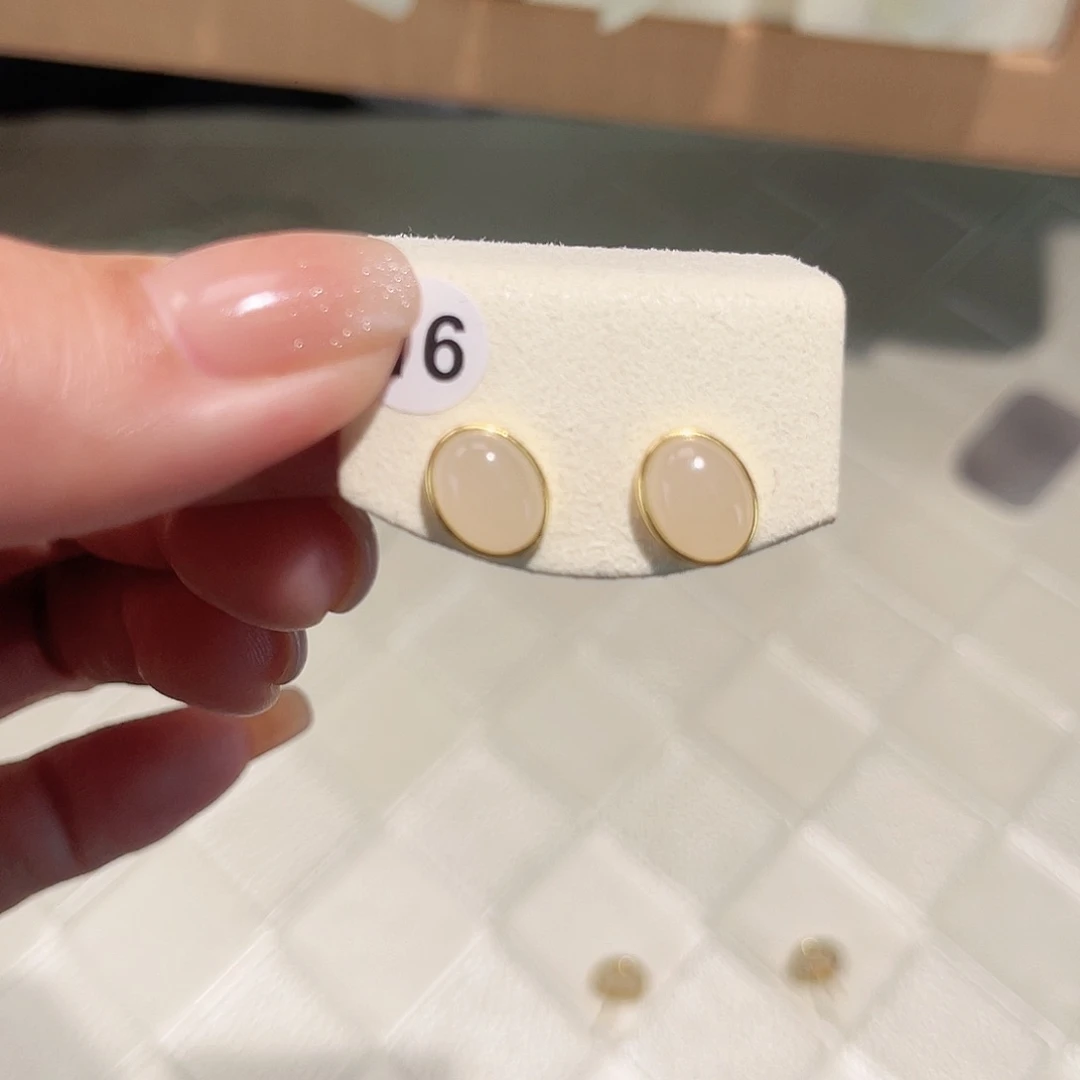 和田玉未镶嵌耳饰耳钉