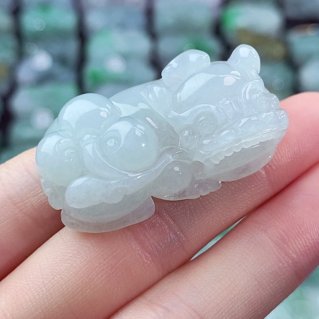 颈饰未镶嵌翡翠天然