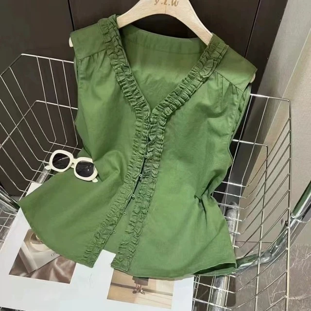 木耳边绿色V领无袖衬衫女夏季大码胖mm法式独特减龄漂亮小衫上衣