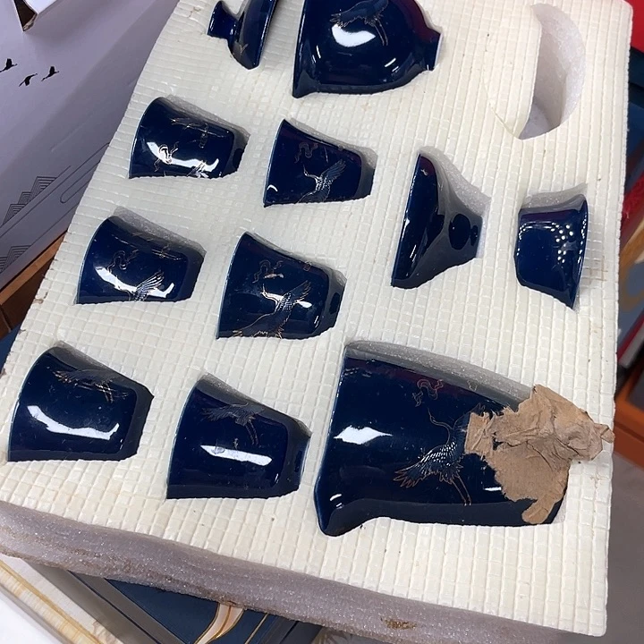 孤品茶具套装等。