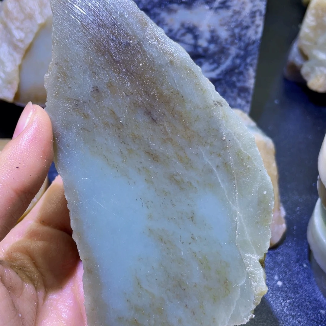 和田玉未镶嵌珠宝半成品