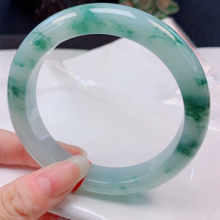 未镶嵌手镯翡翠60圈