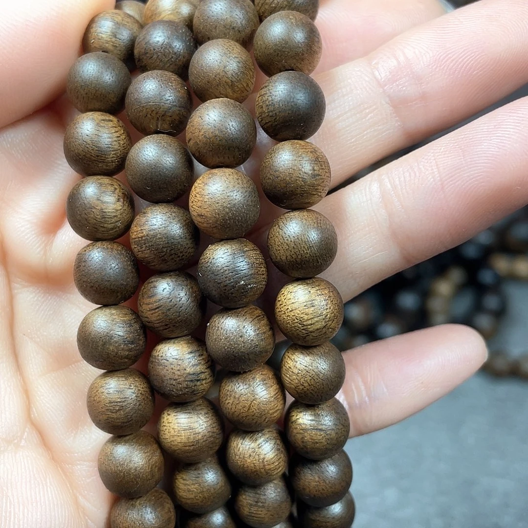 谭***博沉香手串芽庄白棋