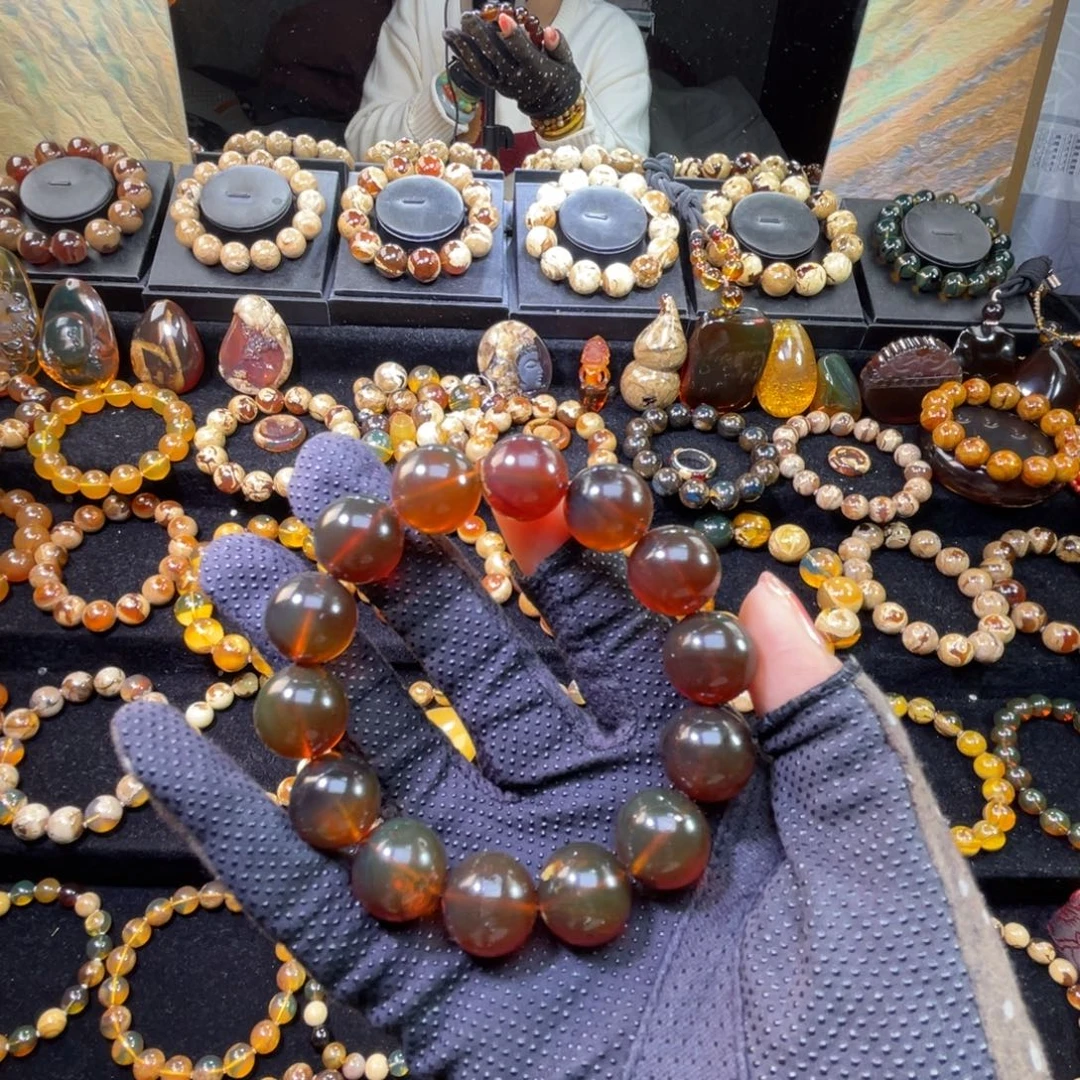 琥珀未镶嵌手串变色龙17