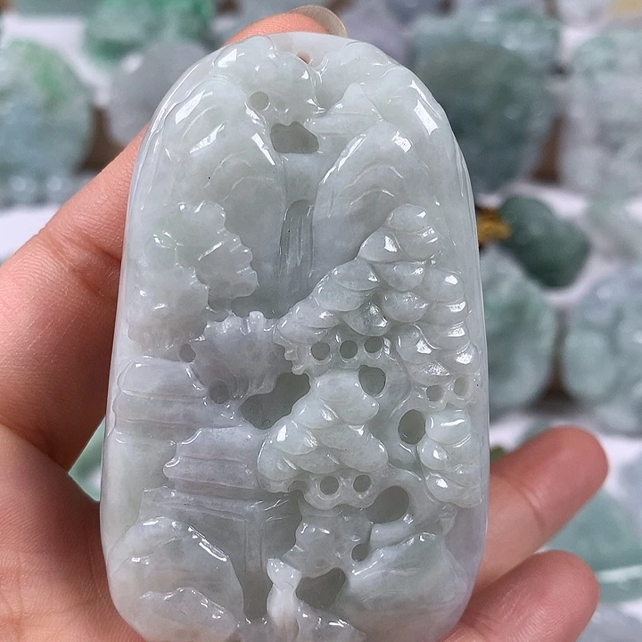 翡翠未镶嵌颈饰山水福利卡厚10+