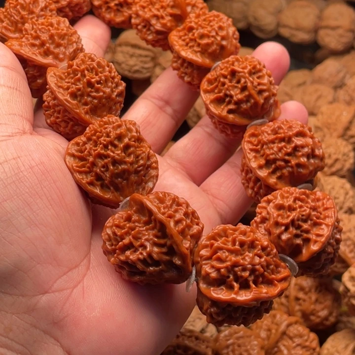 文玩核桃吊坠G****95珊瑚塔回血