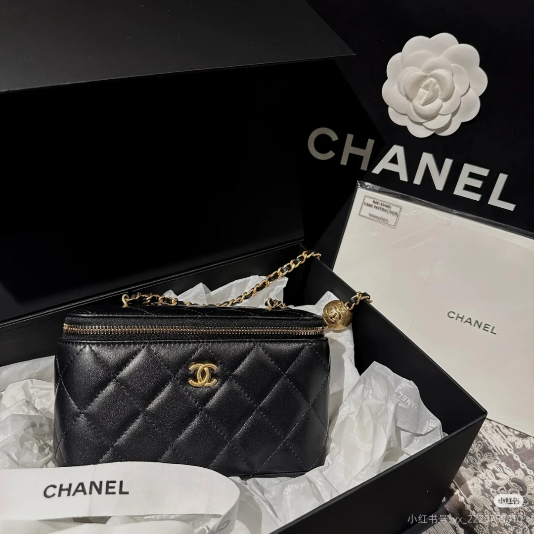 95新 Chanel/香奈儿 【双双攀攀】长盒子化妆包 金球款