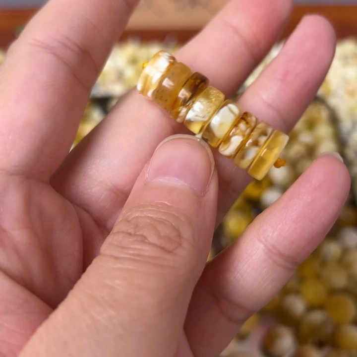 蜜蜡未镶嵌裸石10.7mm一组