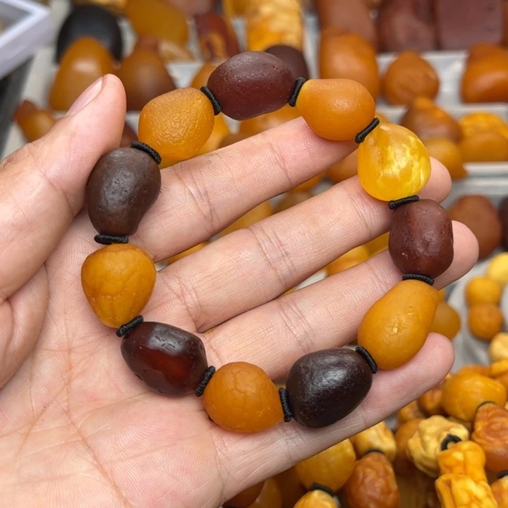 琥珀未镶嵌裸石天然蜜蜡手串
