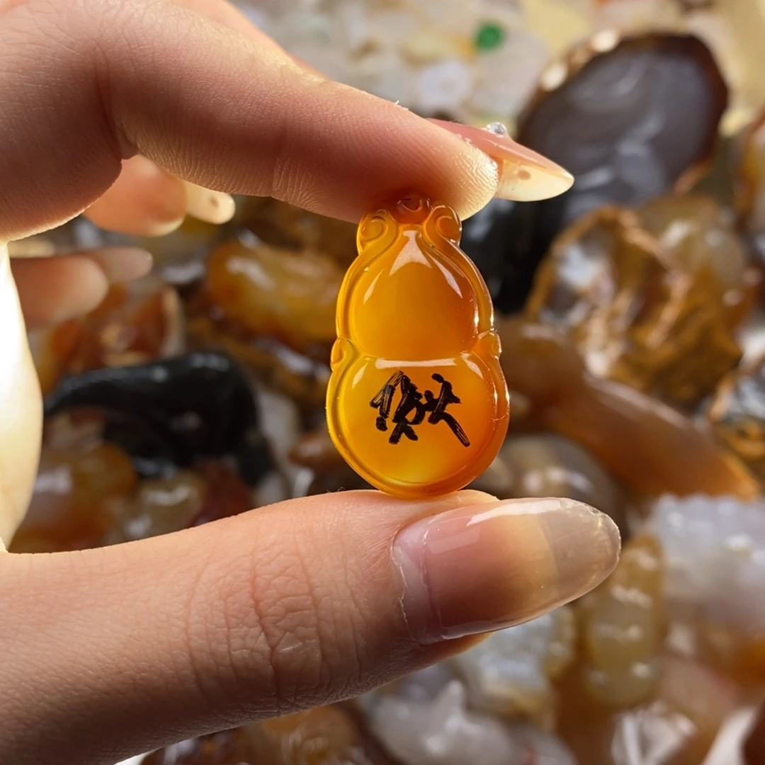 玛瑙/玉髓未镶嵌颈饰