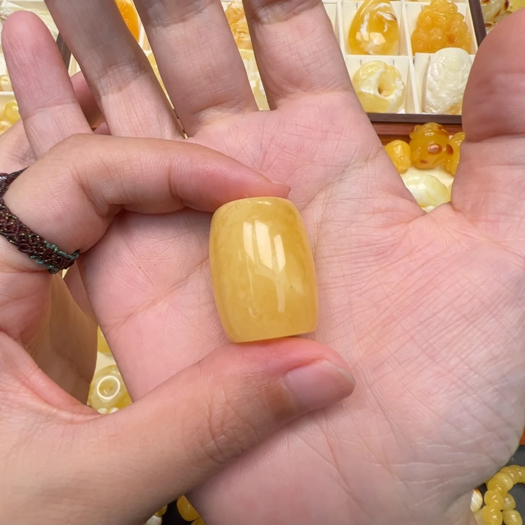 星***星琥珀未镶嵌裸石蜜蜡