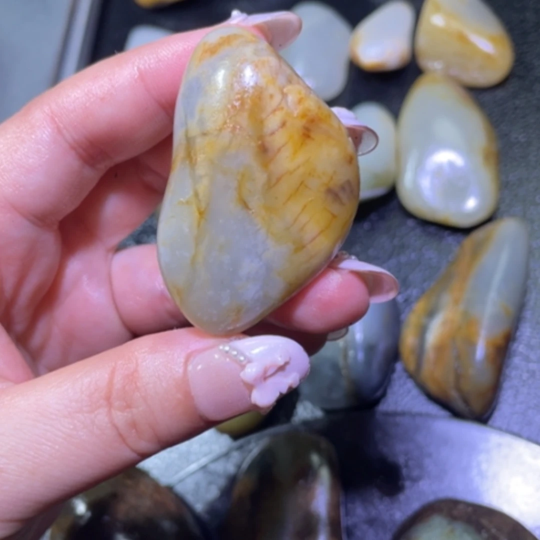 【闪购商品】颈饰未镶嵌和田玉
