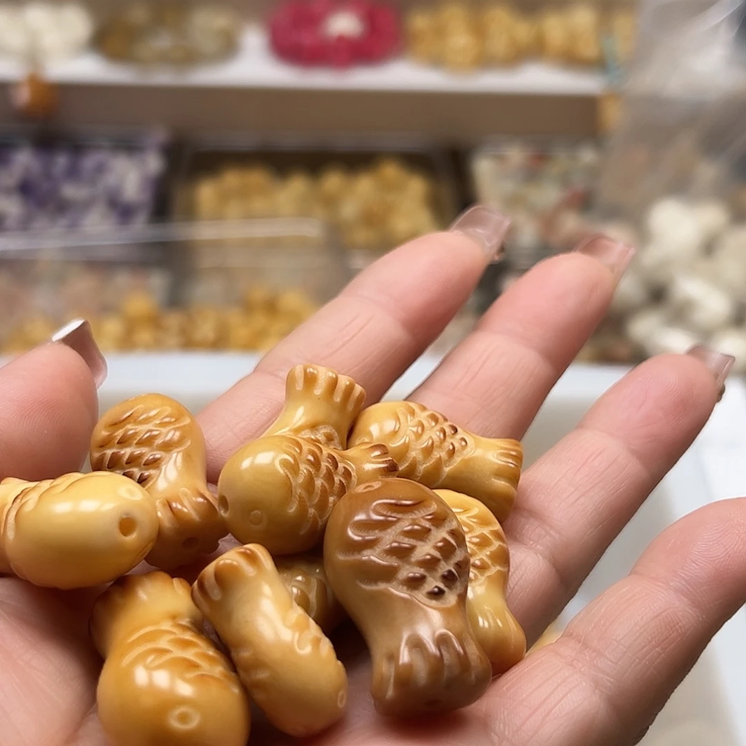 手串菩提根/象牙果全品炭烧锦鲤10颗