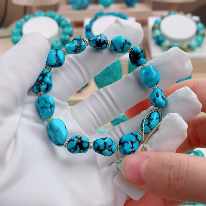 绿松石未镶嵌挂件