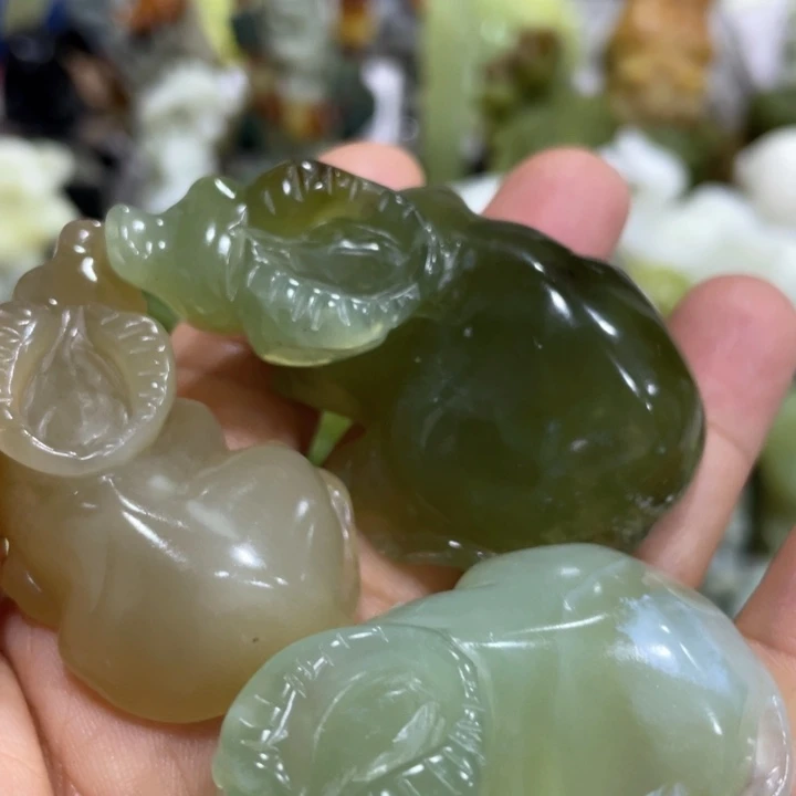 A***然蛇纹石玉未镶嵌珠宝奇石