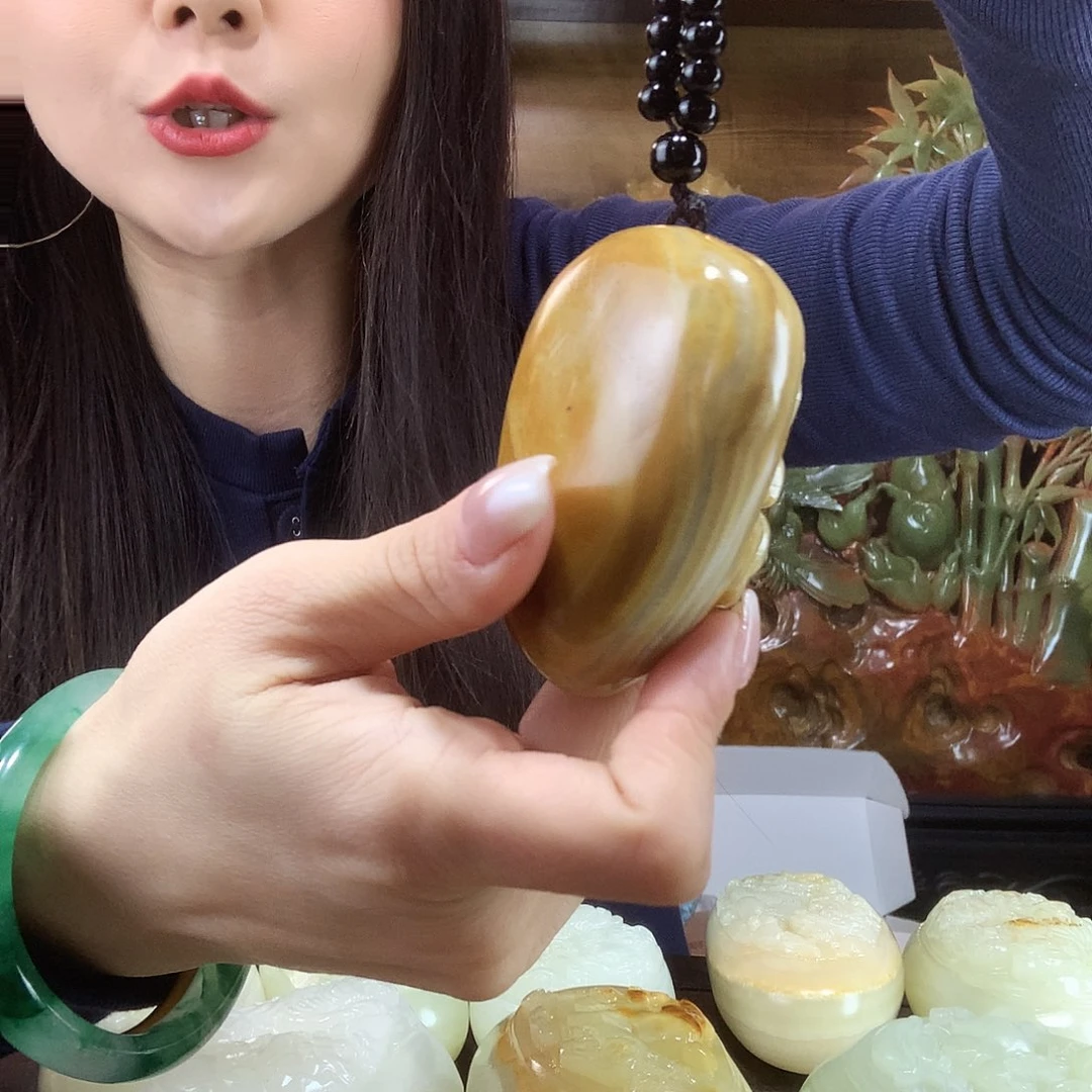 *****石材古青石手把件
