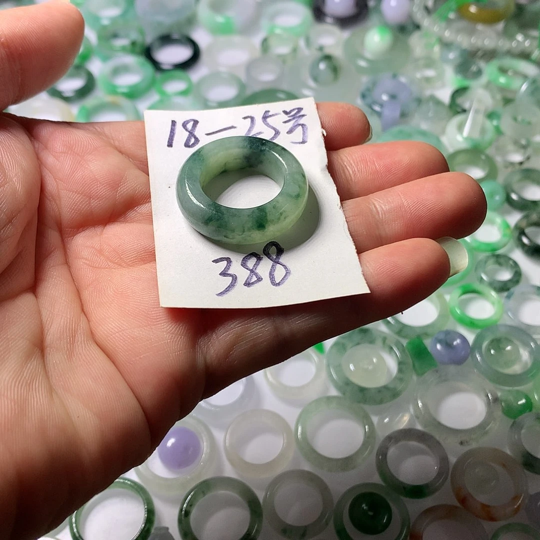 未镶嵌定制翡翠翡翠
