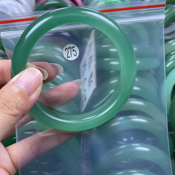 未镶嵌手镯石英质玉59