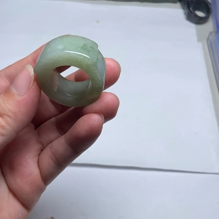 翡翠未镶嵌颈饰马鞍4