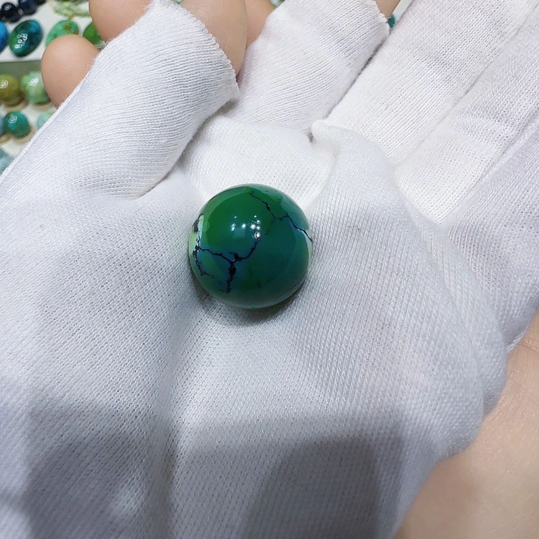 绿松石未镶嵌颈饰