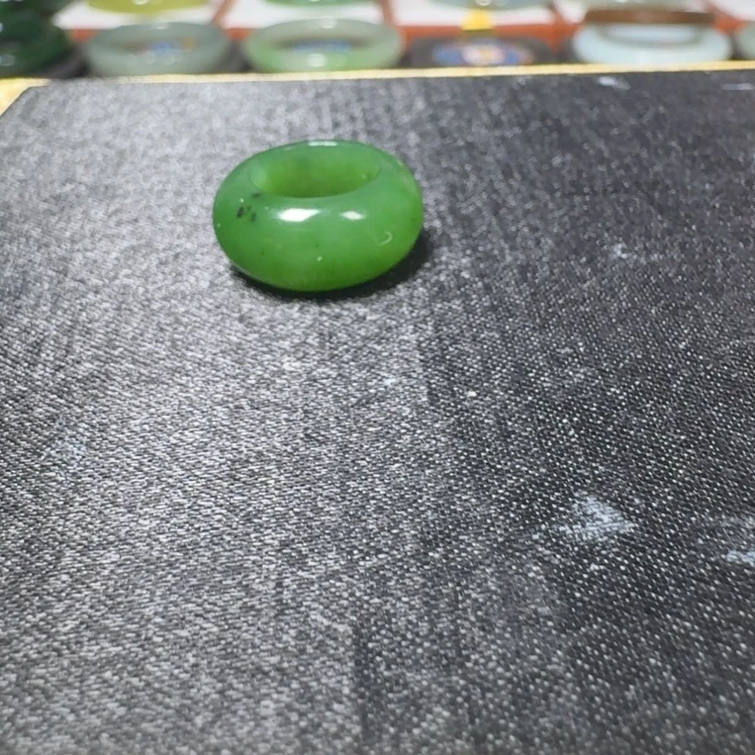 喵***啦和田玉未镶嵌手链请认真阅读购买协议