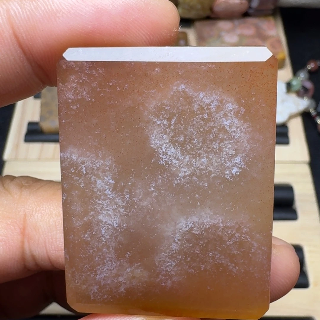 未镶嵌纯天然色有机玉石保真色硅化玉